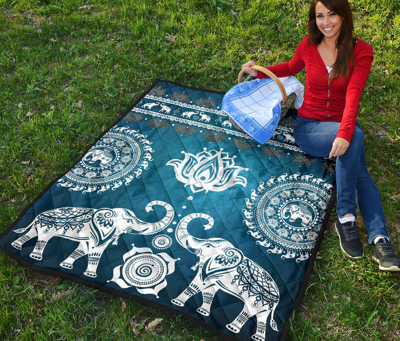 Blue Mandala Premium Quilt